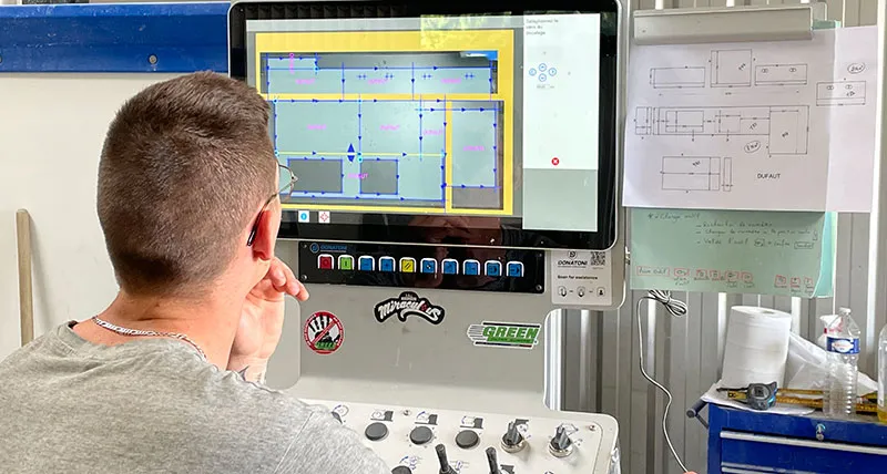 Leica iCON iCS50 — Field-to-machine workflow — drop the DXF straight into the CNC and start cutting.
